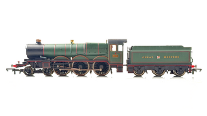 HORNBY 00 GAUGE - R2600M - CHELTENHAM FLYER GWR TREGENNA CASTLE & COACHES PACK 1