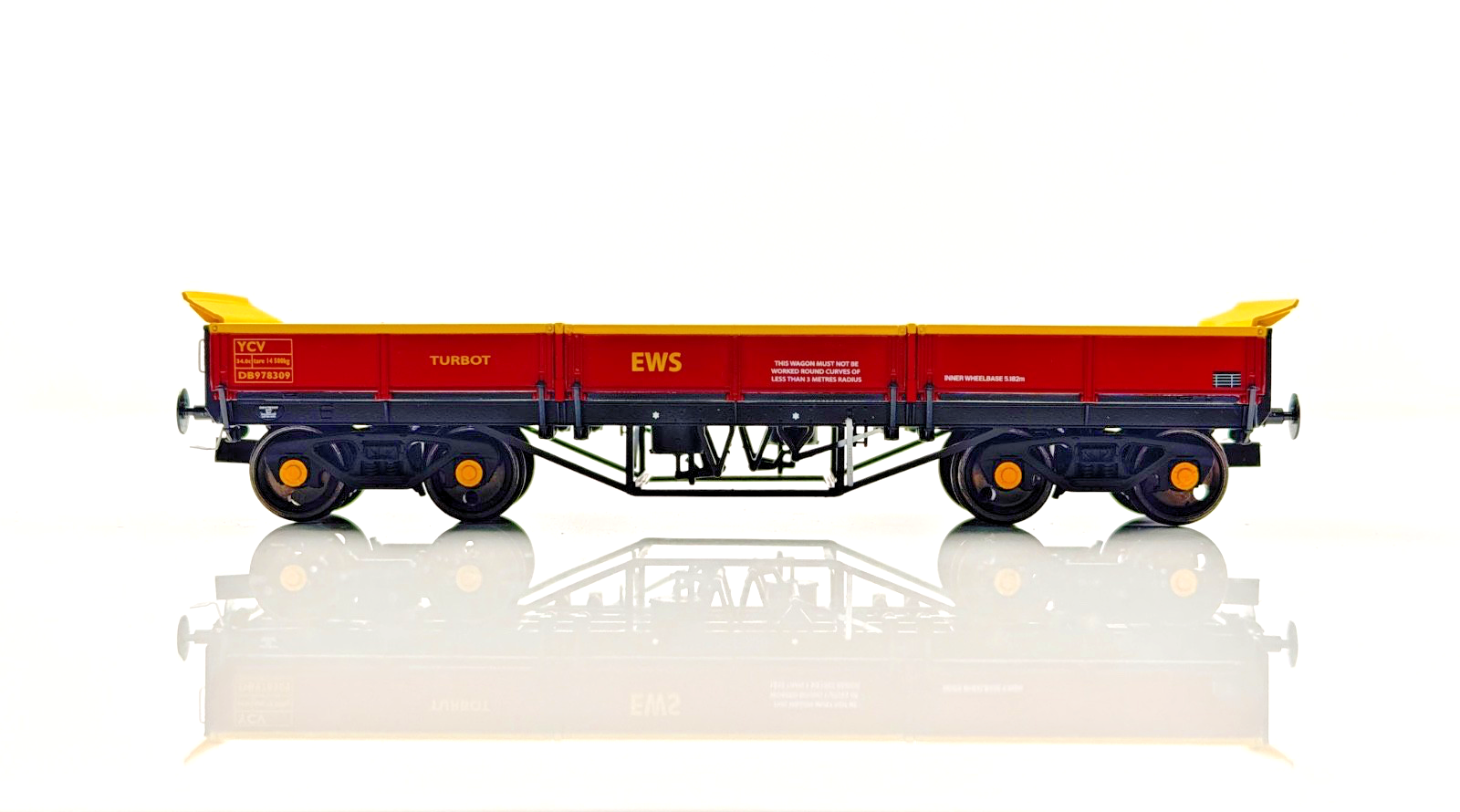 DAPOL 00 GAUGE - 4F-043-003 - TURBOT BOGIE BALLAST WAGON EWS MAROON DB978309