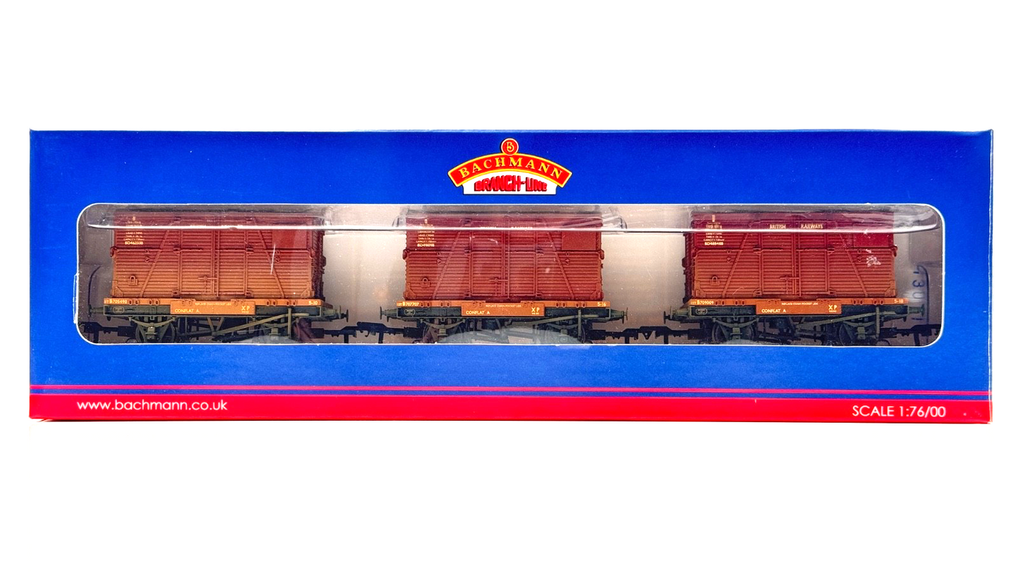 BACHMANN 00 GAUGE - 37-982 - SET OF BR BAUXITE CONFLATS BD CONTAINERS WEATHERED