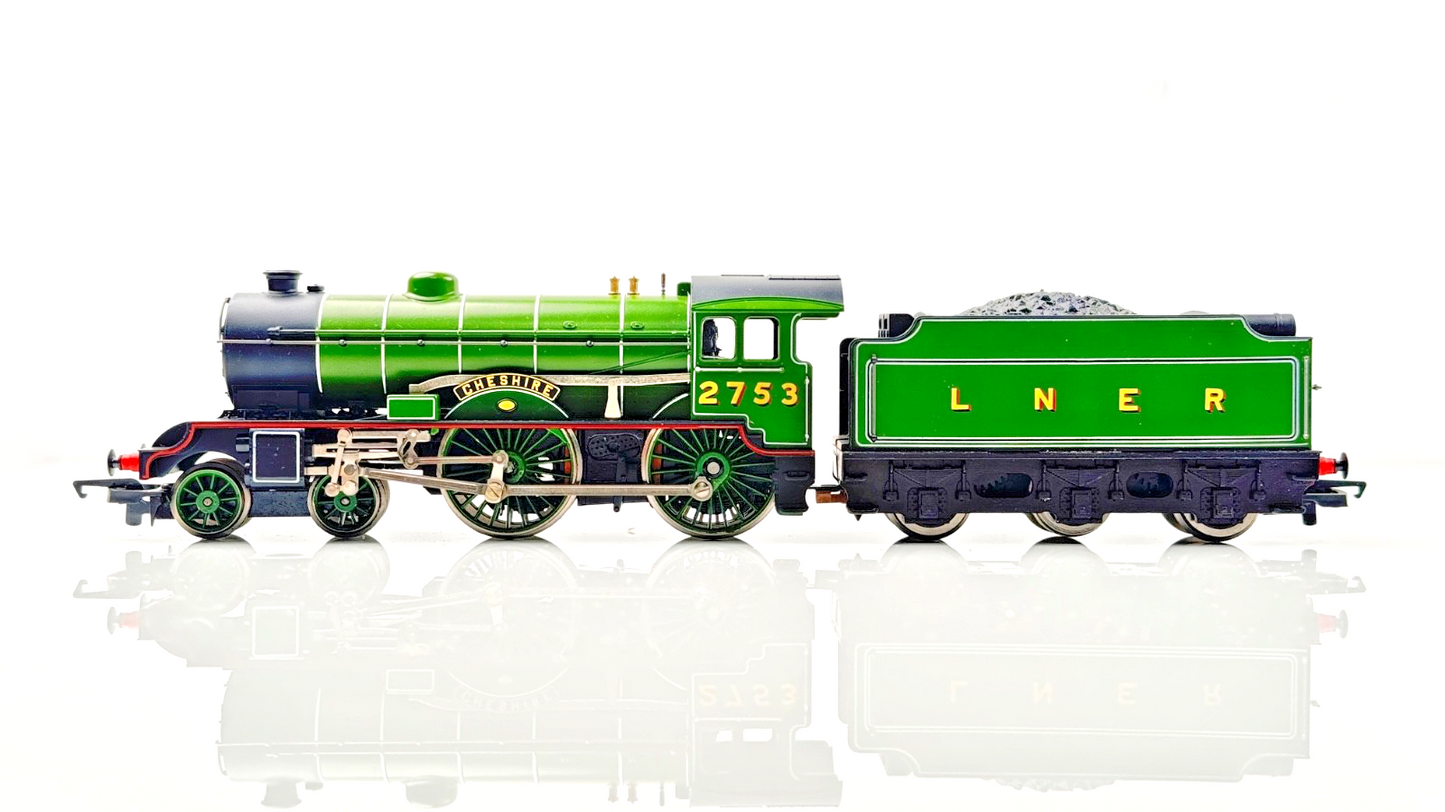 HORNBY 00 GAUGE - R378 - LNER APPLE GREEN D49/1 LOCOMOTIVE 'CHESHIRE' 2753 BOXED