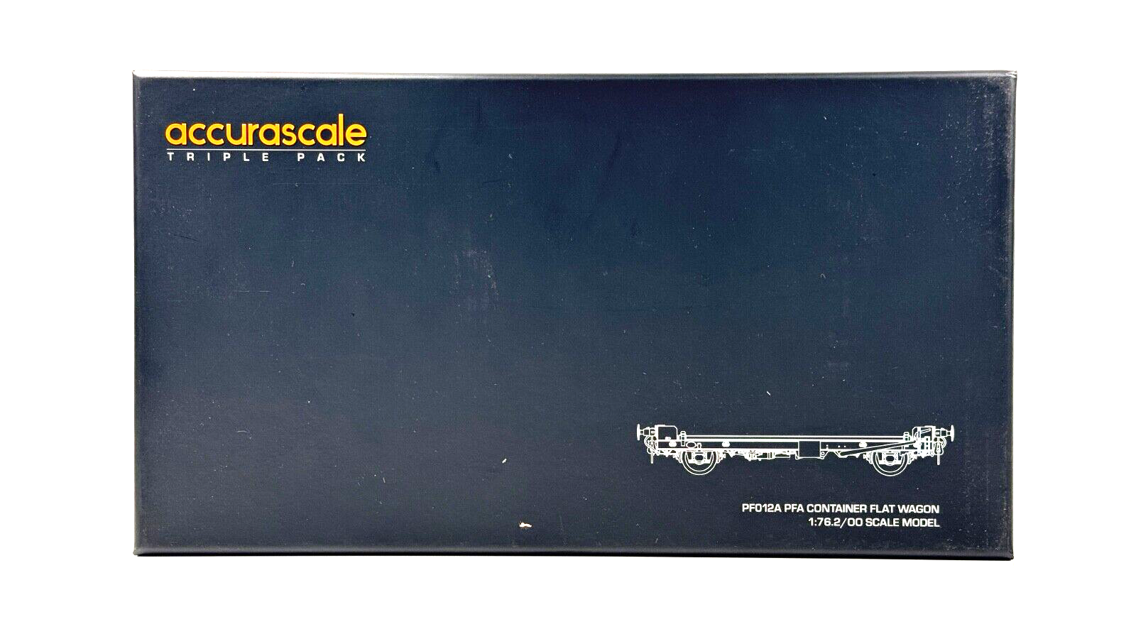 ACCURASCALE 00 GAUGE - ACC2069 - PFA CONTAINER TRIPLE BRITISH FUELS RED - BOXED