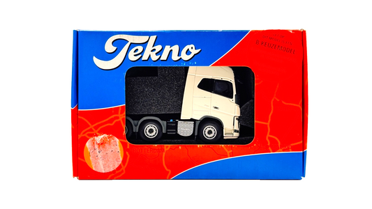 TEKNO 1/50 SCALE - VOLVO FH16 GLOBE 6X2 WHITE TRACTOR CAB UNIT - INCORRECT BOX