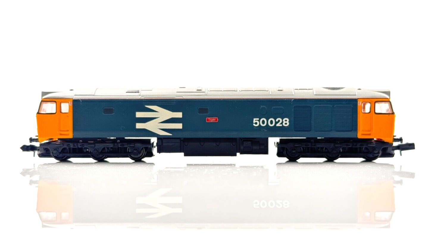 GRAHAM FARISH N GAUGE - CLASS 50 LARGE LOGO 50028 TIGER - RENAMED RENUMBERED