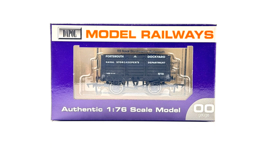 DAPOL 00 GAUGE - PORTSMOUTH DOCKYARD NAVAL STOREKEEPERS NO.10 (LIMITED EDITION)