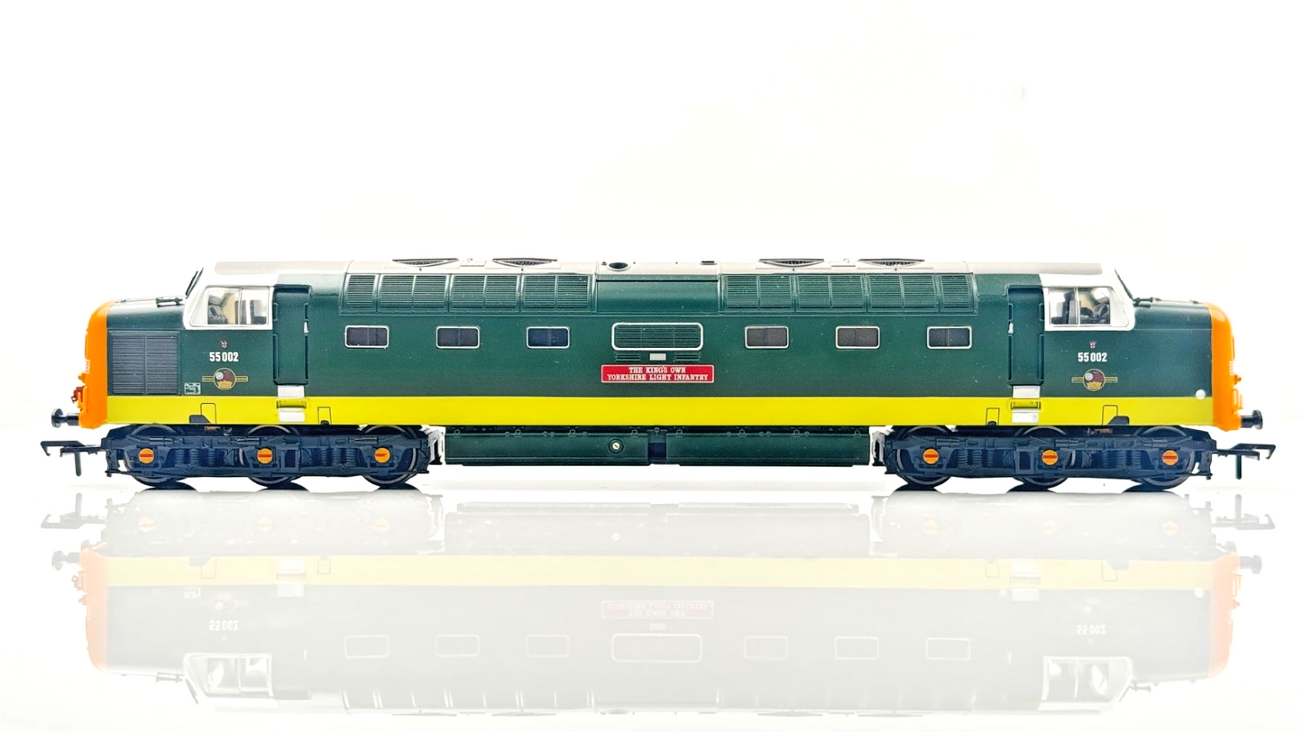 BACHMANN 00 GAUGE - 32-525A - CLASS 55 DELTIC 55002 KOYLI BR TWO TONE GREEN