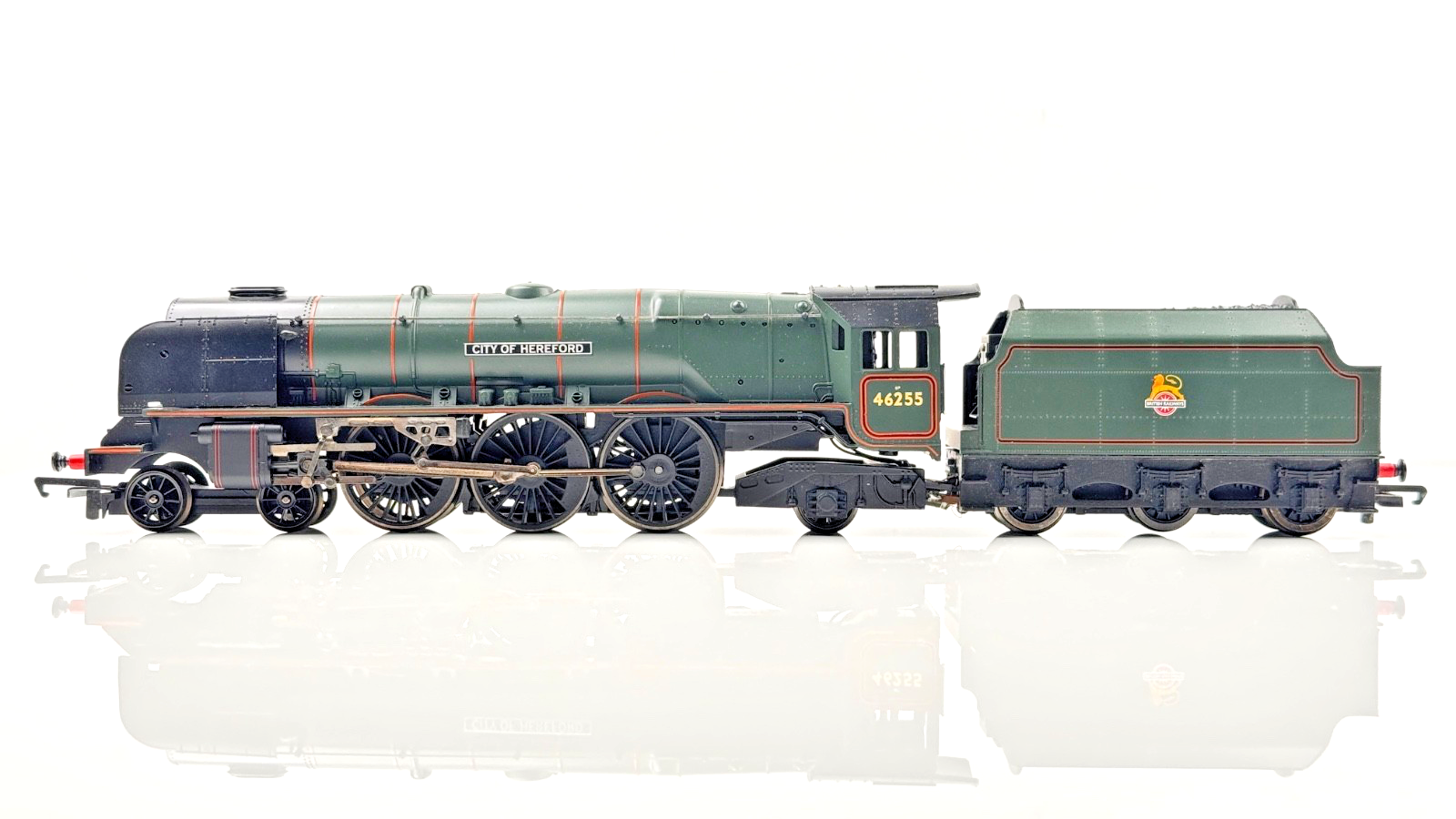 HORNBY 00 GAUGE - BR GREEN 4-6-2 DUCHESS CITY OF HEREFORD 46255 - WRONG BOX