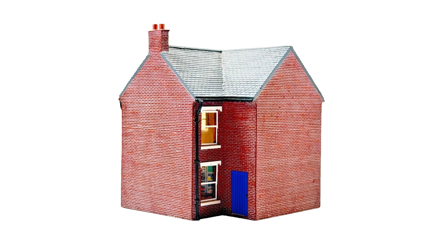 HORNBY SKALEDALE 00 GAUGE - R8624 - HAROLDS LARDER CORNER SHOP - UNBOXED
