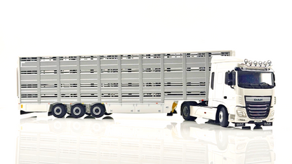 WSI 1/50 SCALE - DAF XF TRACTOR CAB & PLAIN WHITE LIVESTOCK CATTLE TRAILER BOXED