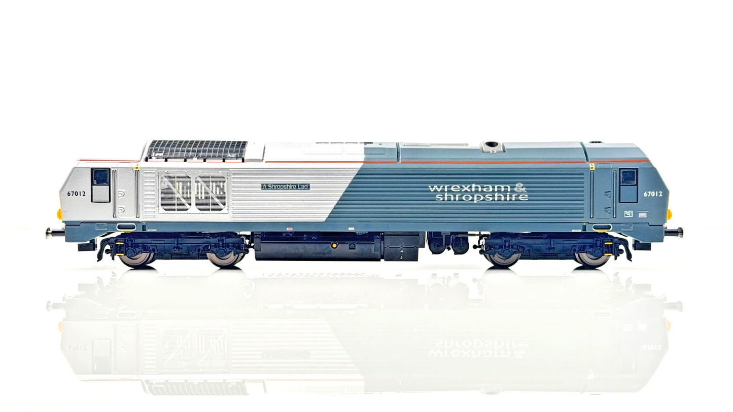HORNBY 00 GAUGE - R3038 - CLASS 67 DIESEL 67012 WREXHAM & SHROPSHIRE - BOXED