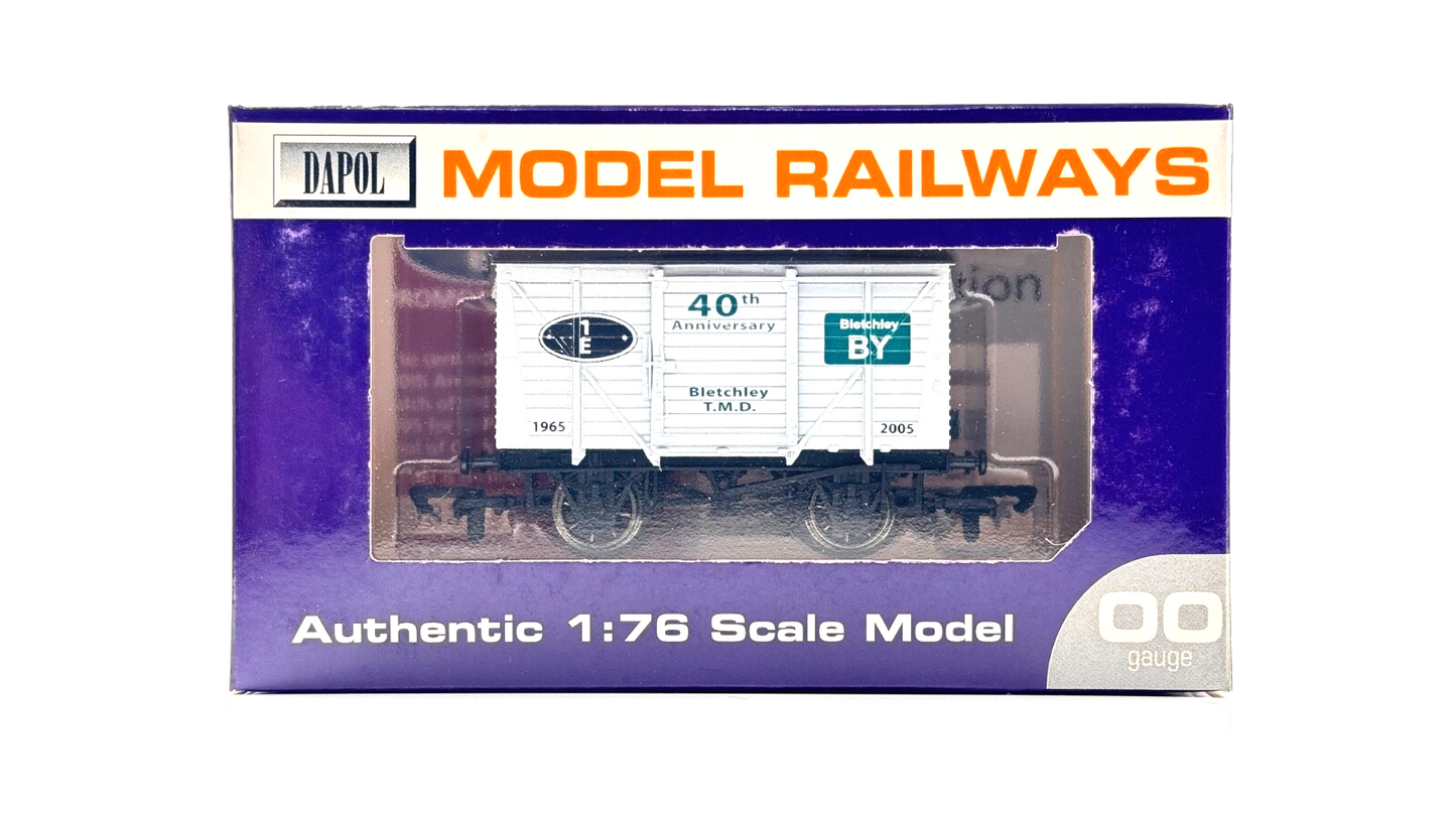 DAPOL 00 GAUGE - BLETCHLEY TMD 40TH ANNIVERSARY VENT VAN (LIMITED EDITION)