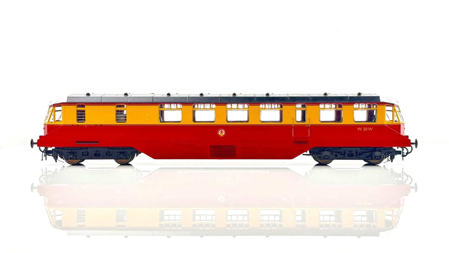 HELJAN 00 GAUGE - 19403 - BR CRIMSON CREAM DIESEL RAILCAR W20W WHITE CAB ROOFS