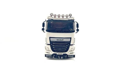 WSI 1/50 SCALE - DAF XF TRACTOR CAB & PLAIN WHITE LIVESTOCK CATTLE TRAILER BOXED