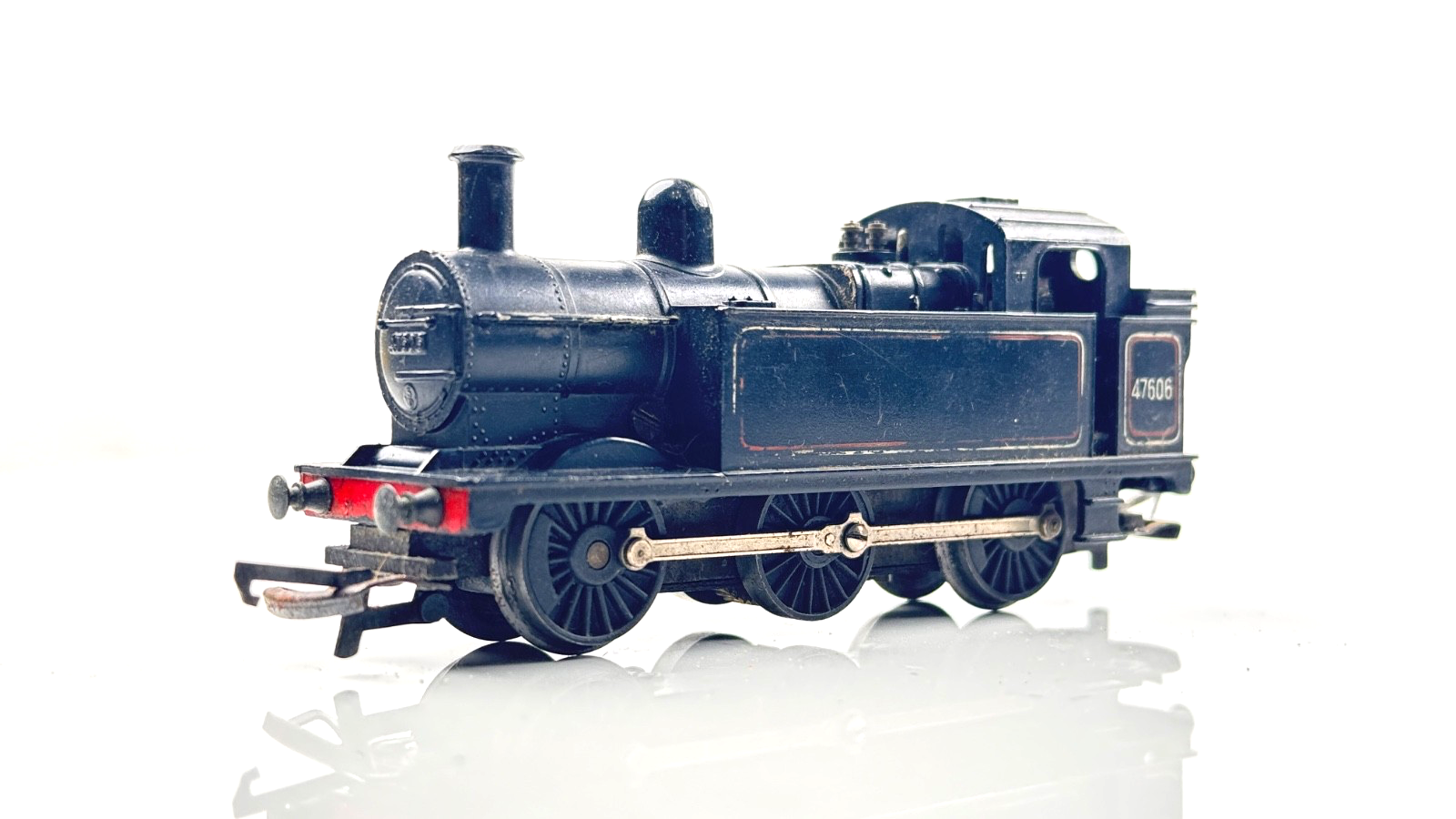 TRIANG 00 GAUGE - BR BLACK 0-6-0 CLASS 3F JINTY LOCOMOTIVE 47606 - SPARES REPAIR