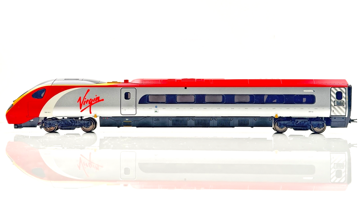 HORNBY 00 GAUGE - R2467X - VIRGIN TRAINS PENDOLINO 4 CAR EMU - DCC FITTED BOXED