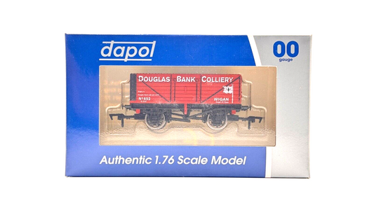 DAPOL 00 GAUGE - DOUGLAS BANK COLLIERY WIGAN WAGON NO.652 (LIMITED EDITION)