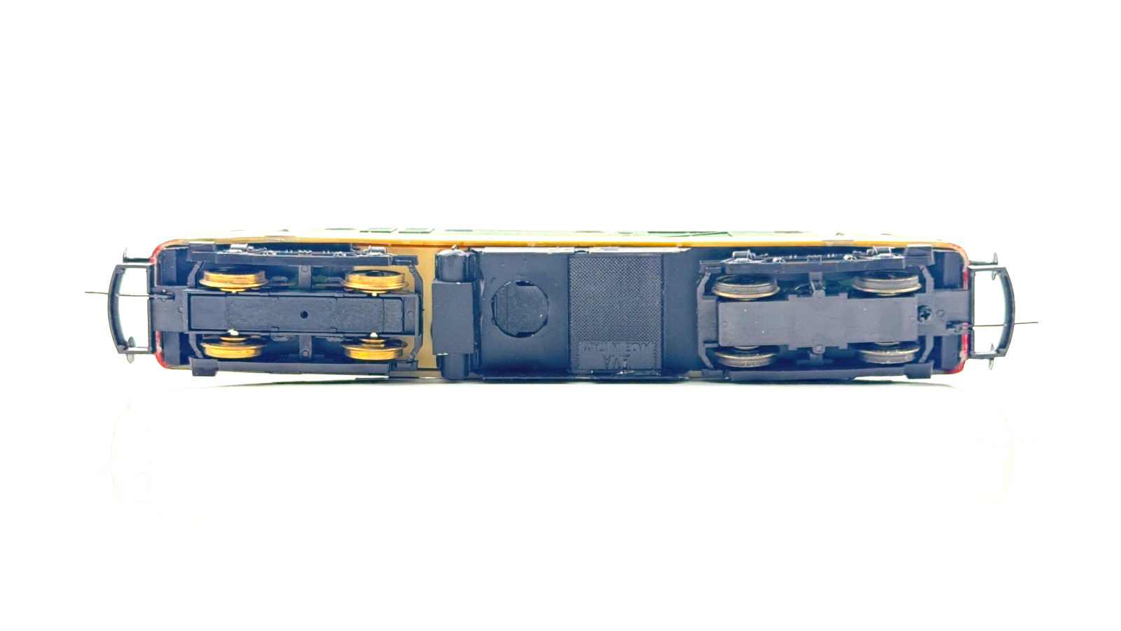 LIMA/SILVER FOX 00 GAUGE - CLASS 23 DIESEL BABY DELTIC BR GREEN D5905 - BOXED