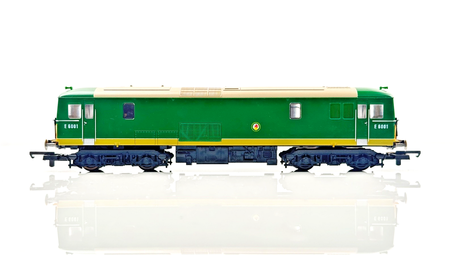 LIMA 00 GAUGE - 205276 - CLASS 73 ELECTRO DIESEL E6001 BR TWO TONE GREEN BOXED