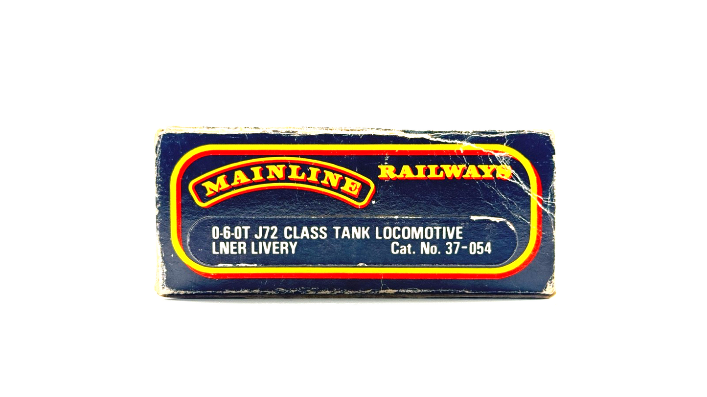 MAINLINE 00 GAUGE - 37-054 - LNER GREEN J72 TANK LOCOMOTIVE '581' - BOXED