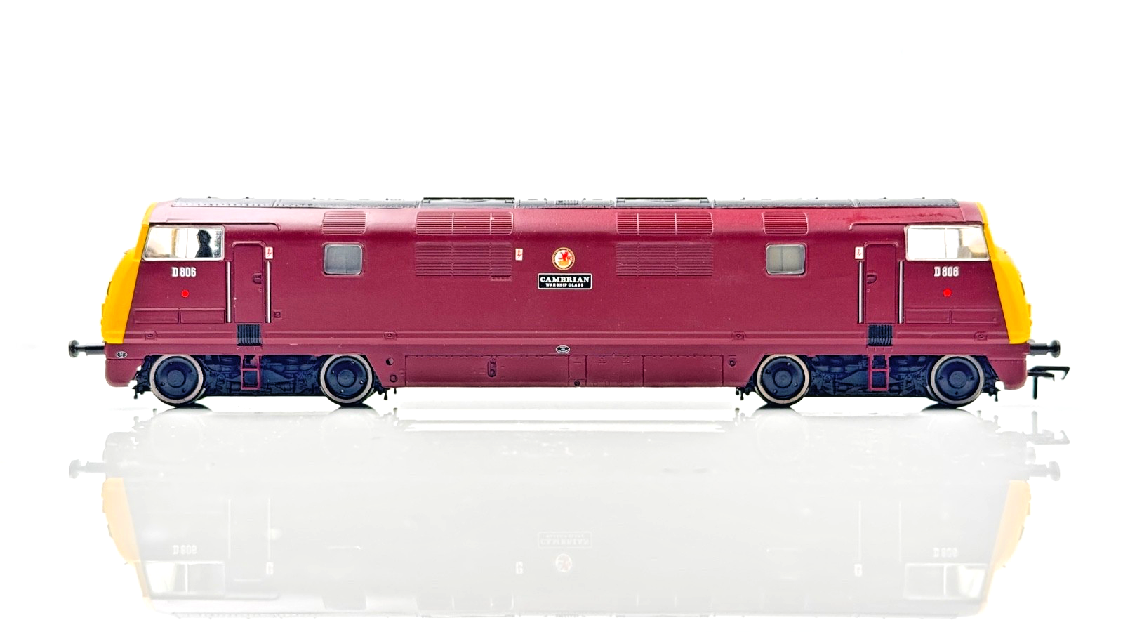 BACHMANN 00 GAUGE - 32-056 - CLASS 42 WARSHIP DIESEL D806 CAMBRIAN BR MAROON