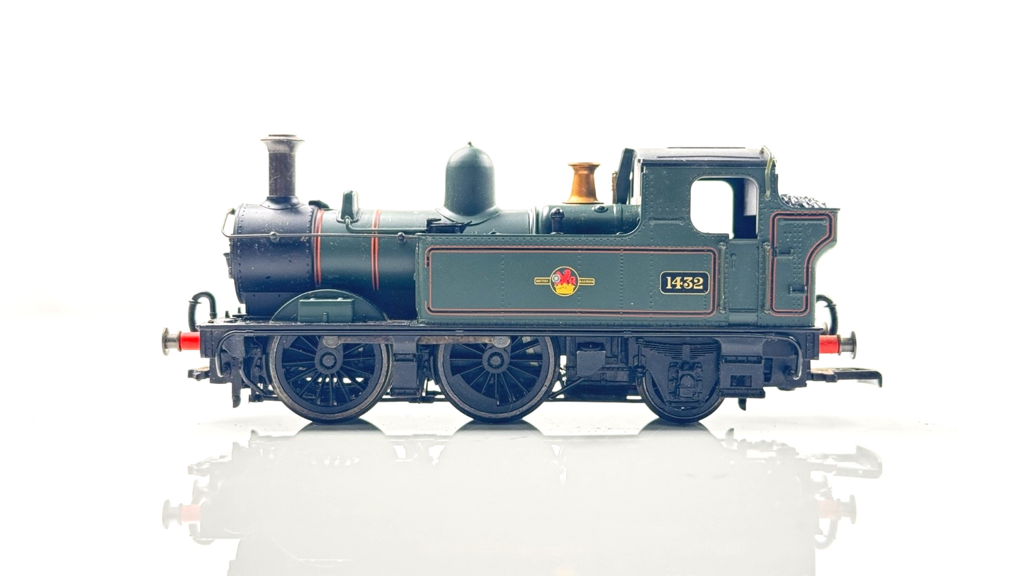HORNBY 00 GAUGE - R2173 - BR GREEN 0-4-2 CLASS 14XX 1432 TANK NON RUNNER UNBOXED