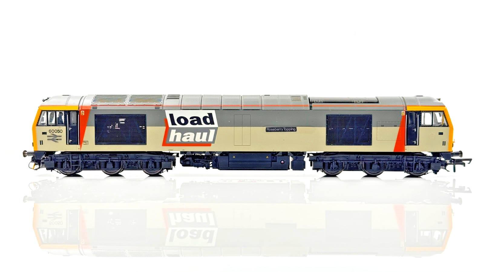HORNBY 00 GAUGE - R3657 - CLASS 60 DIESEL 60050 LOADHAUL ROSEBERRY TOPPING - NQP