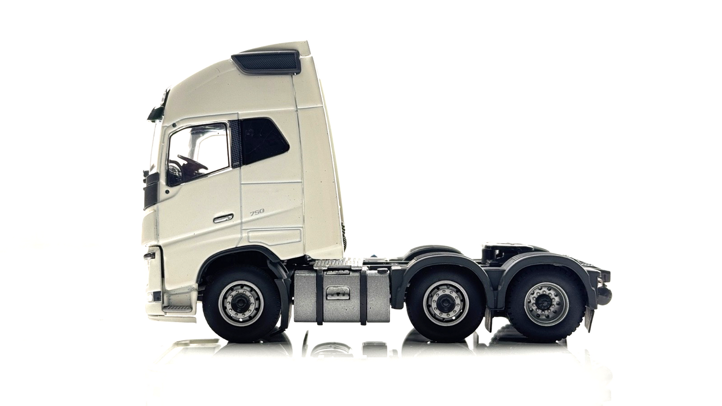 TEKNO 1/50 SCALE - 63117 - VOLVO FH16 GLOBE 6X2 WHITE TRACTOR CAB UNIT  - BOXED