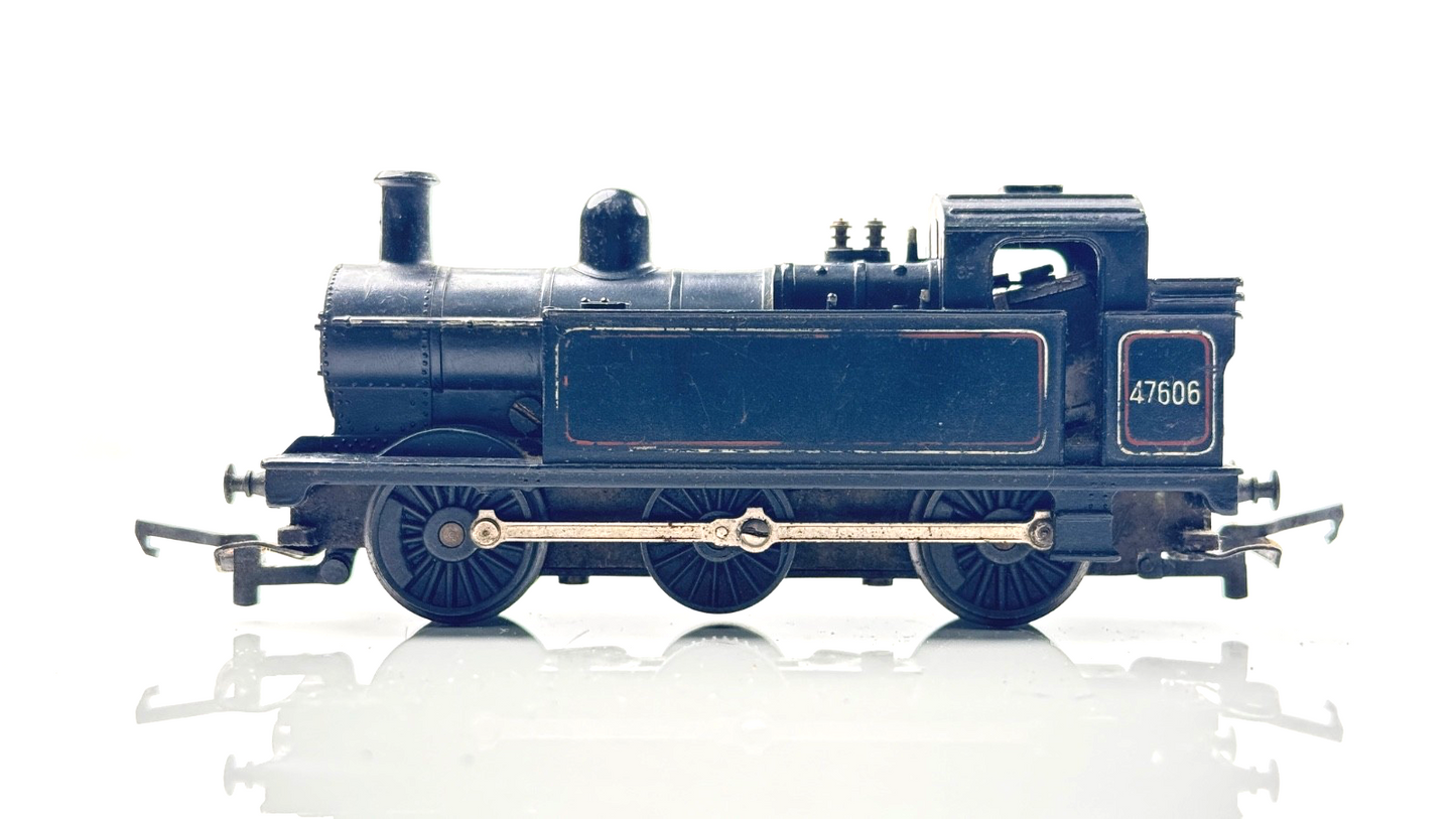 TRIANG 00 GAUGE - BR BLACK 0-6-0 CLASS 3F JINTY LOCOMOTIVE 47606 - SPARES REPAIR