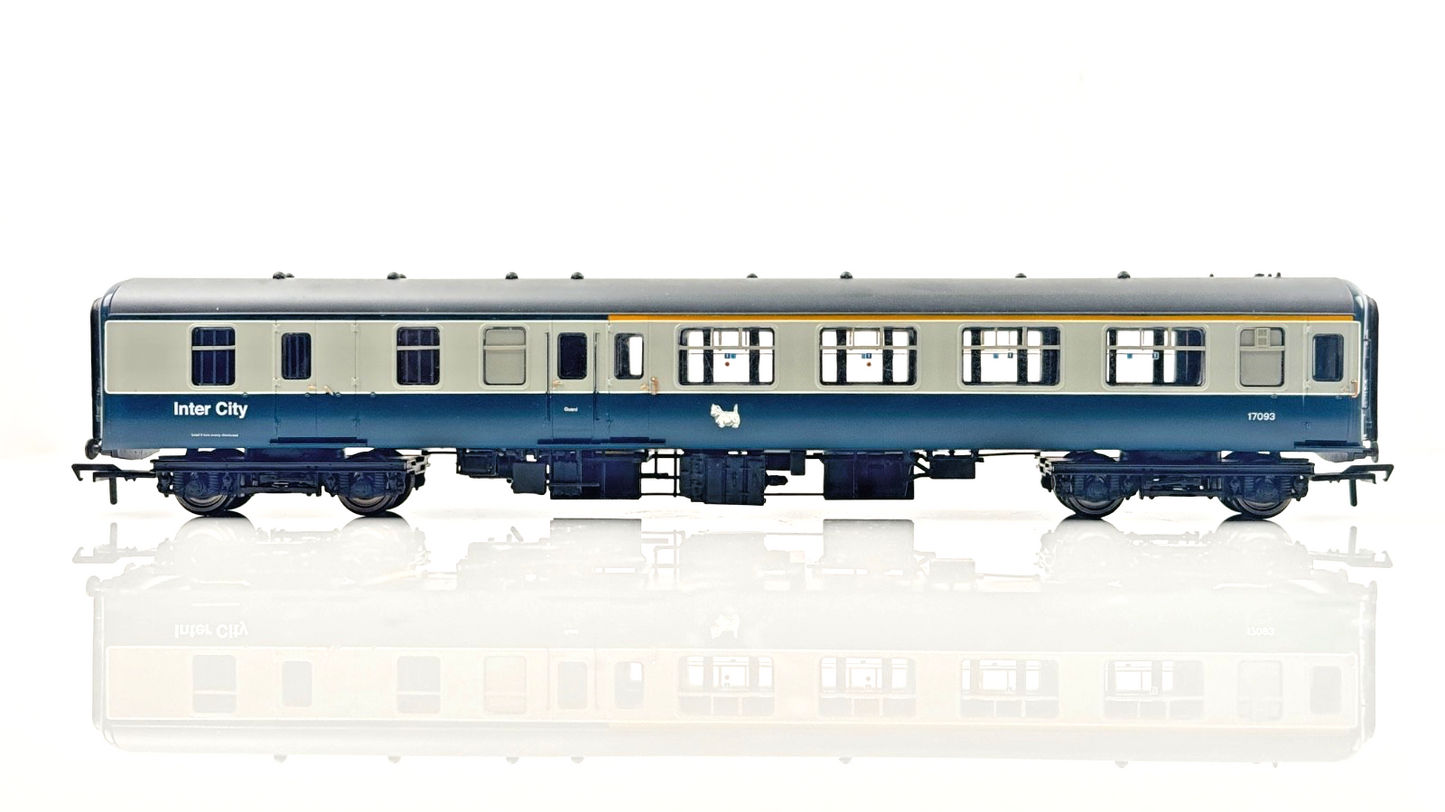 BACHMANN 00 GAUGE - 39-411 - BR BLUE GREY MK2 BFK INTERCITY SCOTTIE DOG COACH UB