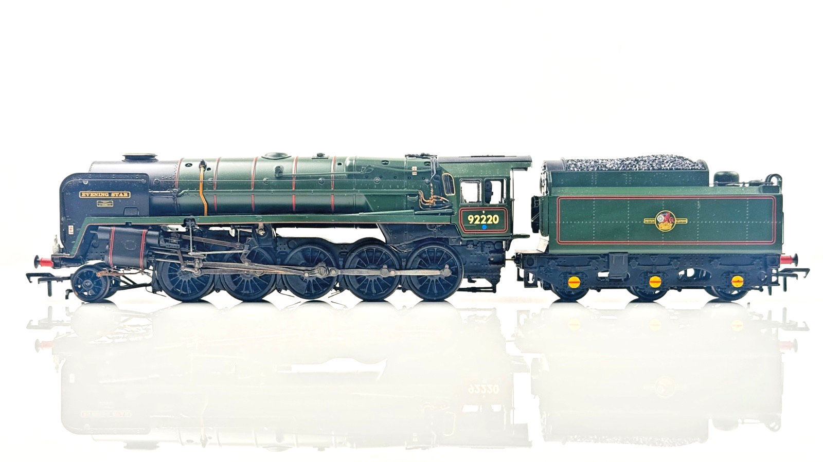 BACHMANN 00 GAUGE - 32-850A - BR STANDARD CLASS 9F 92220 EVENING STAR BR GREEN