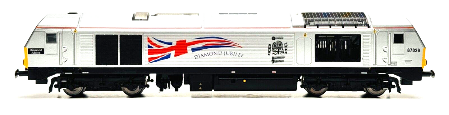 HORNBY 00 GAUGE - R3216 - CLASS 67 DIESEL DB SCHENKER 'DIAMOND JUBILEE' 67026