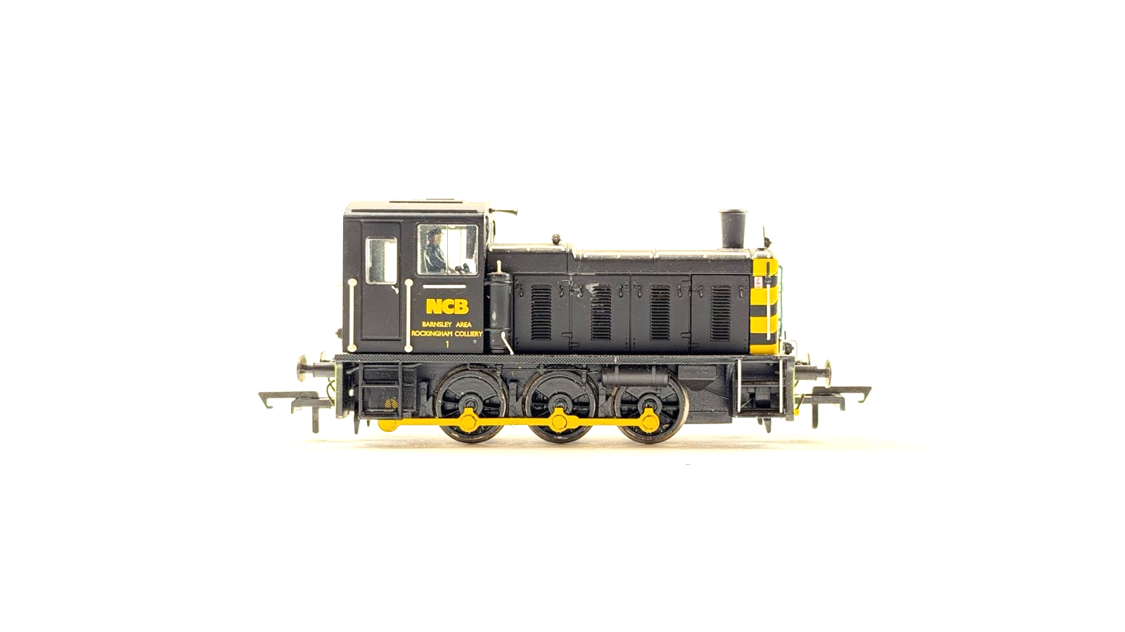 BACHMANN 00 GAUGE - 31-367 - CLASS 03 DIESEL NCB BLACK BARNSLEY ROCKINGHAM UB