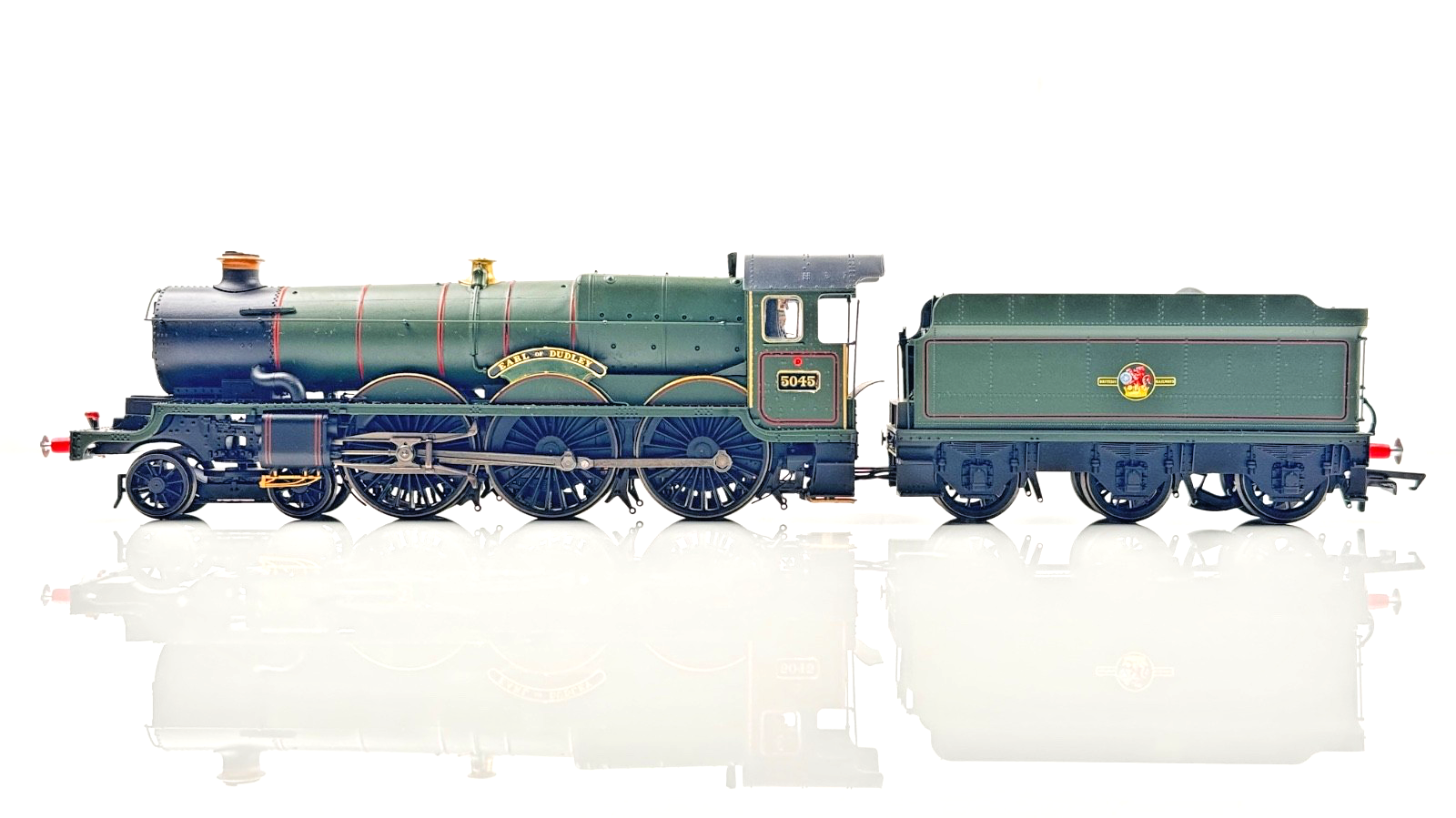 HORNBY 00 GAUGE - R3619 - BR LATE GREEN CASTLE 5045 EARL OF DUDLEY RENAMED NQP