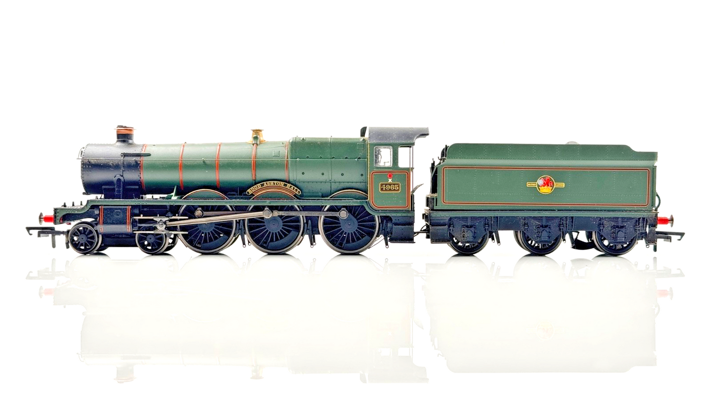 HORNBY 00 GAUGE - R3205 - BR GREEN 4-6-0 CLASS 4900 ROOD ASHTON HALL 4965 BOXED