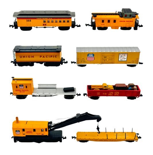 AMERICAN N GAUGE - 8 X MIXED UNION PACIFIC BREAKDOWN TRAIN ROLLING STOCK PIECES